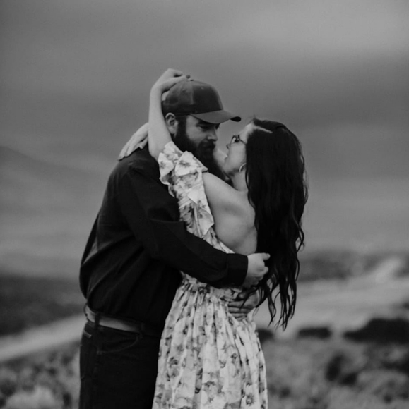 Meet your Posher, Courtney - Picture 1 of 1